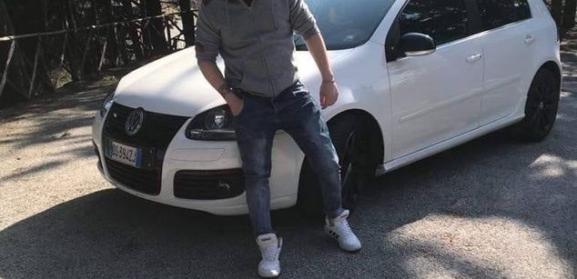 Model - Jonny Lewis jerkoff