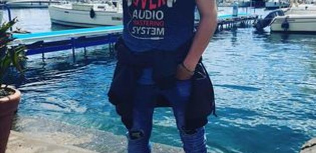 Model - Jonny Lewis jerkoff