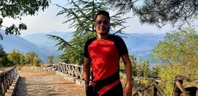 Model - Jonny Lewis jerkoff