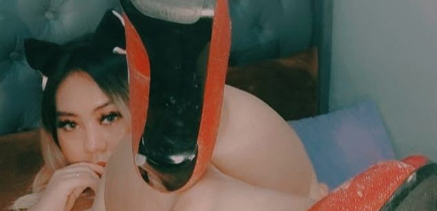 Model - Asian Anal Queen dildo