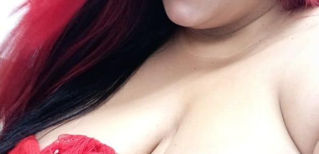 Model - Moira_West pussy