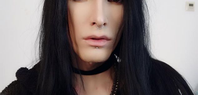 Model - Kiro Morwain misstress