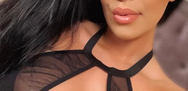 Model - AlyssaDawn dildo