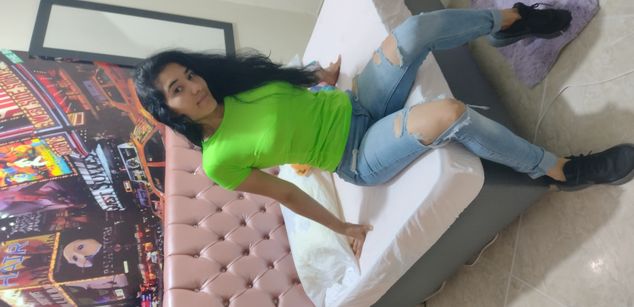 Model - Pamelacruz05 ora