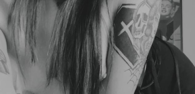 Model - FEET ADDICTION bdsm