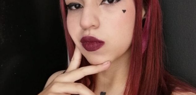 Model - FEET ADDICTION bdsm