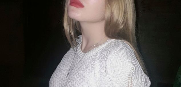 Model - Angela_Swan blondie