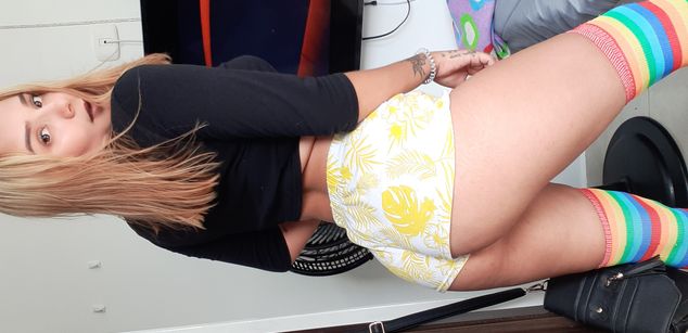 Model - SheilaGray fingering