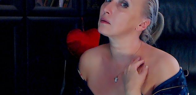 Model - NightBeauty findom