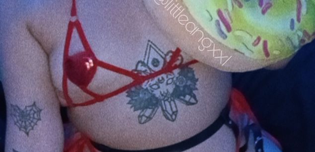 Model - Valerie Rose Chubby