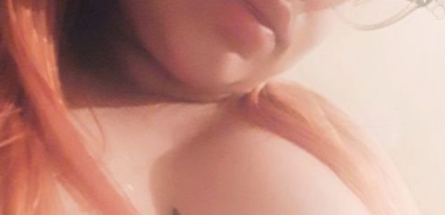 Model - BustyNatural4U slave