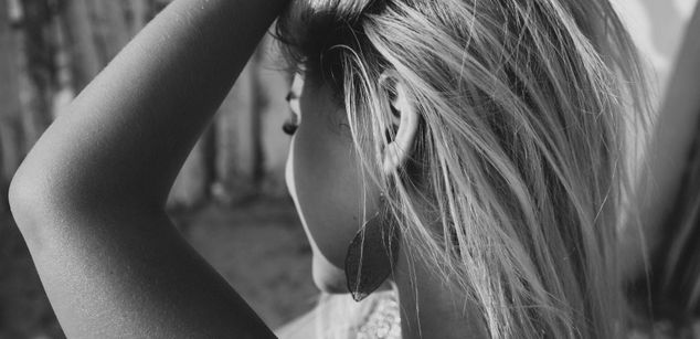 Model - AppleBrandy heels