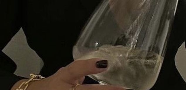 Model - hellen maria fetiches