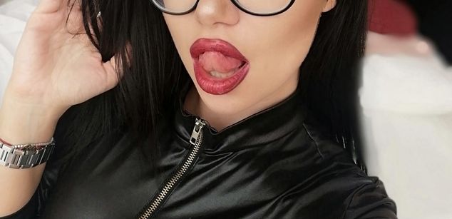 Model - AngeliqueNoir fetish