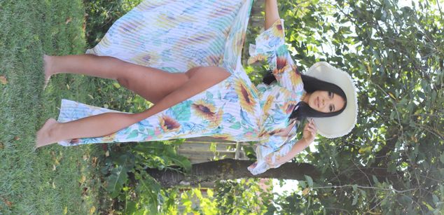 Model - AlyssaDawn dildo