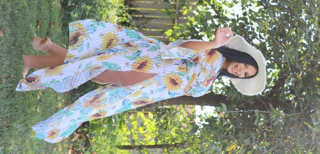 Model - AlyssaDawn dildo