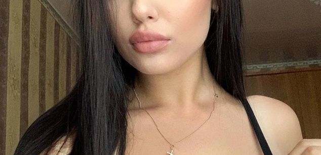 Model - DariGrey funtogether