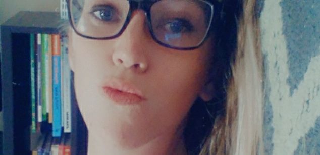 Model - Kat McSass petite