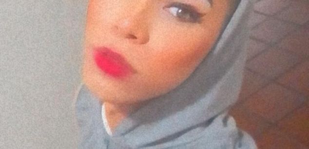 Model - Cristal Doll ts