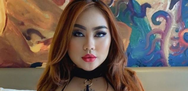 Model - Asian Anal Queen dildo