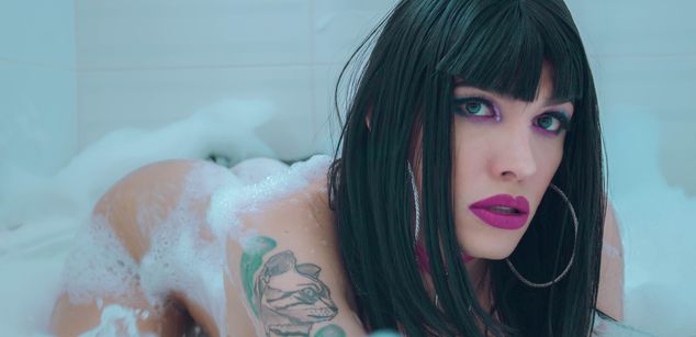 Model - Sophia Richie hair