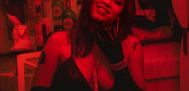 Model - Angela Demon latina