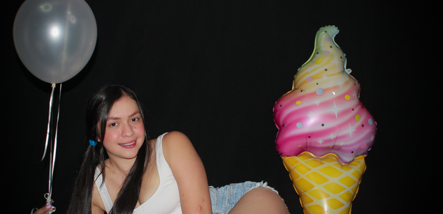 Model - Megan Parker latina