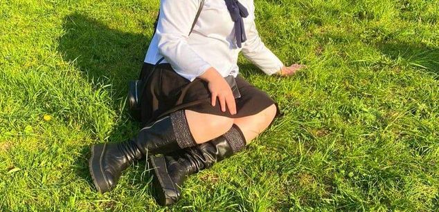 Model - Neko Sama feet