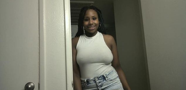 Model - xochilmymy Sextalk