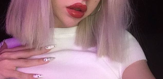 Model - SoraChan pantins