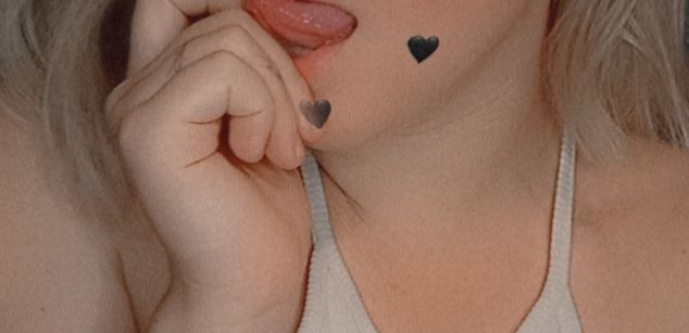 Model - Vikitty horny