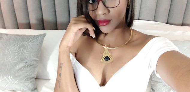 Model - Madison bigass