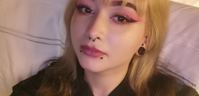 Model - Lunastazja masturbation