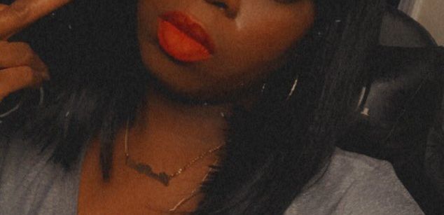 Model - Simone Savage Ebony