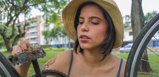 Model - Maria Angel piercingnipple