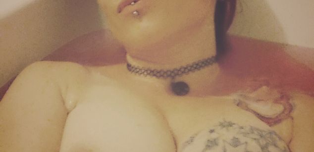 Model - LaydeeKhaos 7