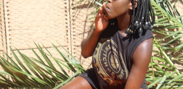 Model - cocobrown Ebony