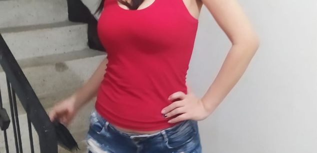 Model - Kimi Horny Hot