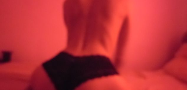 Model - Wendy Hills ftm