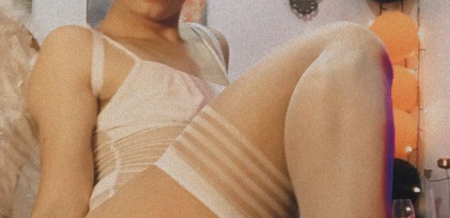 Model - chris windsor cum