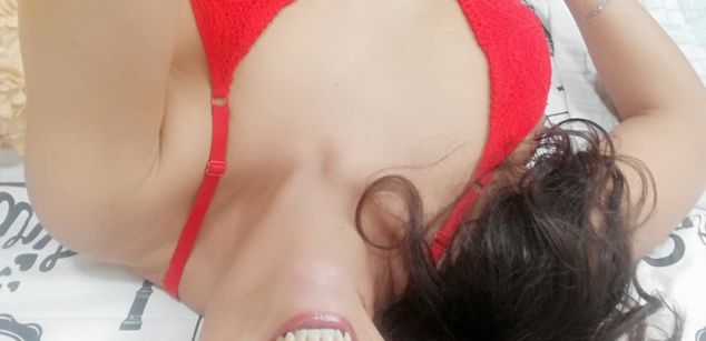 Model - CarolinaHotxxx asstomouth