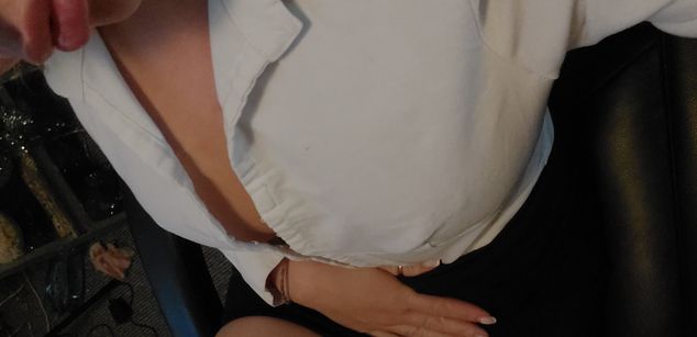 Model - GoodVibesCouple Cuminpussy