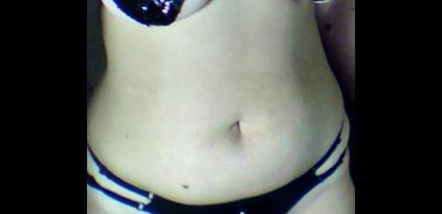 Model - slave4youBDSM fun