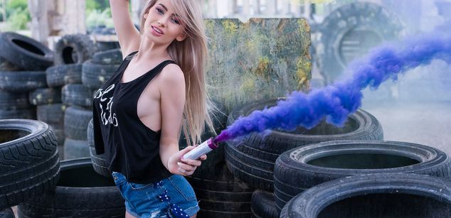 Model - LindaBrynn camgirl