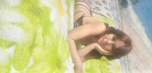 Model - CathySun tits