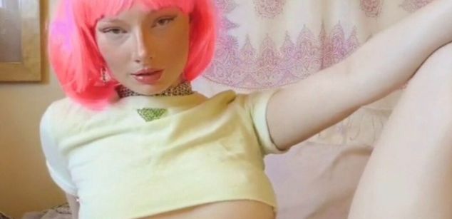 Model - Bambi hippie