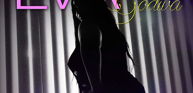 Model - BootyliciousEva 7