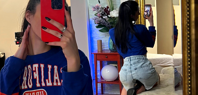 Model - AmeliaJune boobs