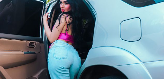 Model - EmilyPrada feet