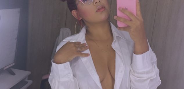 Model - giselle consolador